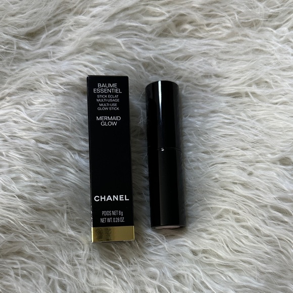CHANEL Other - CHANEL Baume Essentiel Multi Use Glow Stick in Mermaid Glo